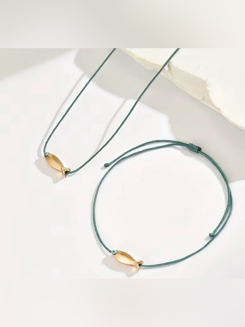 Fashion Jewelry Gold Fish Charm Necklace & Bracelet with Aqua Cord